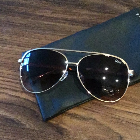 Quay Australia Accessories - LAST CHANCE NEW QUAY SUNGLASSES AND CASE